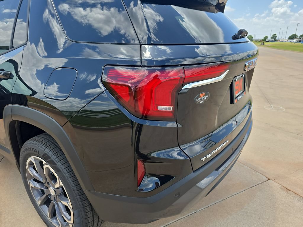New 2026 GMC Terrain Elevation w/ Elevation Premium Package FWD image 33