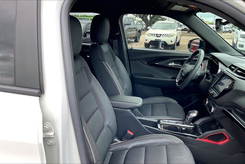 Used 2023 Chevrolet TrailBlazer RS w/ Convenience Package FWD image 30