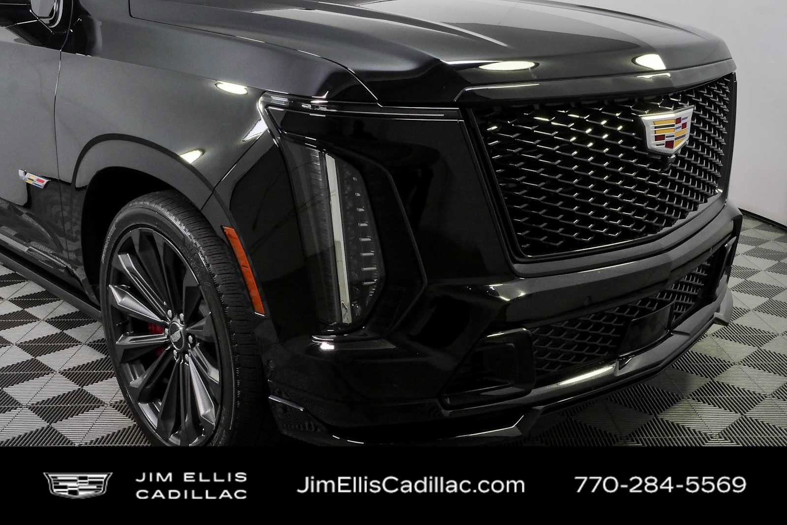 Used 2025 Cadillac Escalade V AWD/4WD image 41