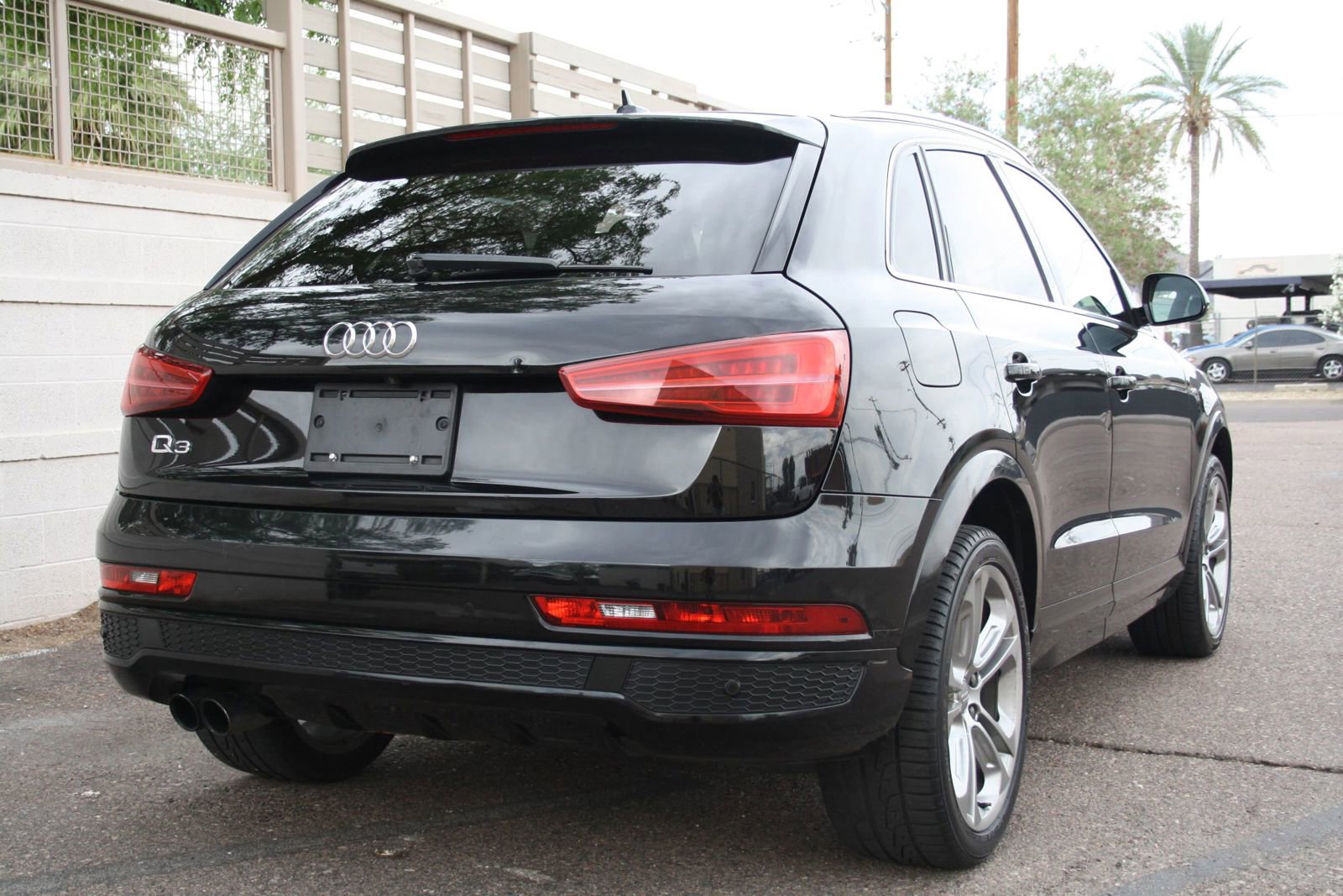 Used 2016 Audi Q3 2.0T Prestige w/ Prestige Package image 4