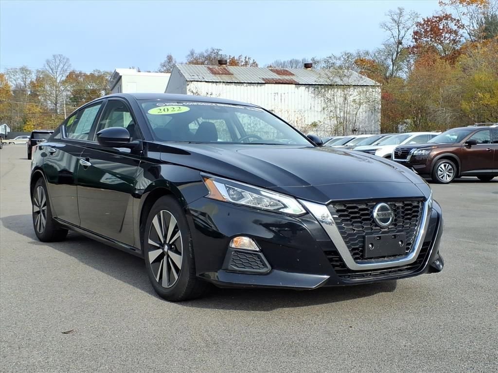 Used 2022 Nissan Altima 2.5 SV image 3