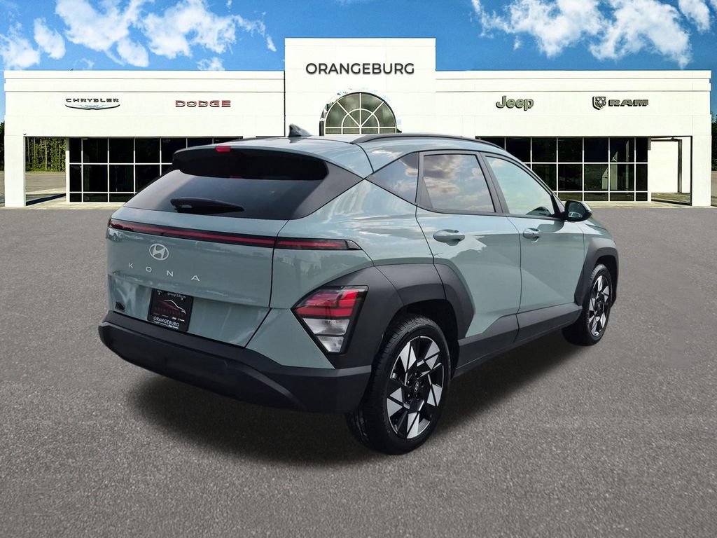 Used 2025 Hyundai Kona SEL FWD image 9
