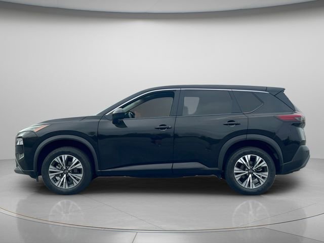 Used 2023 Nissan Rogue SV image 3