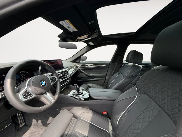 Used 2021 BMW M550i xDrive w/ Dynamic Handling Package AWD/4WD image 9