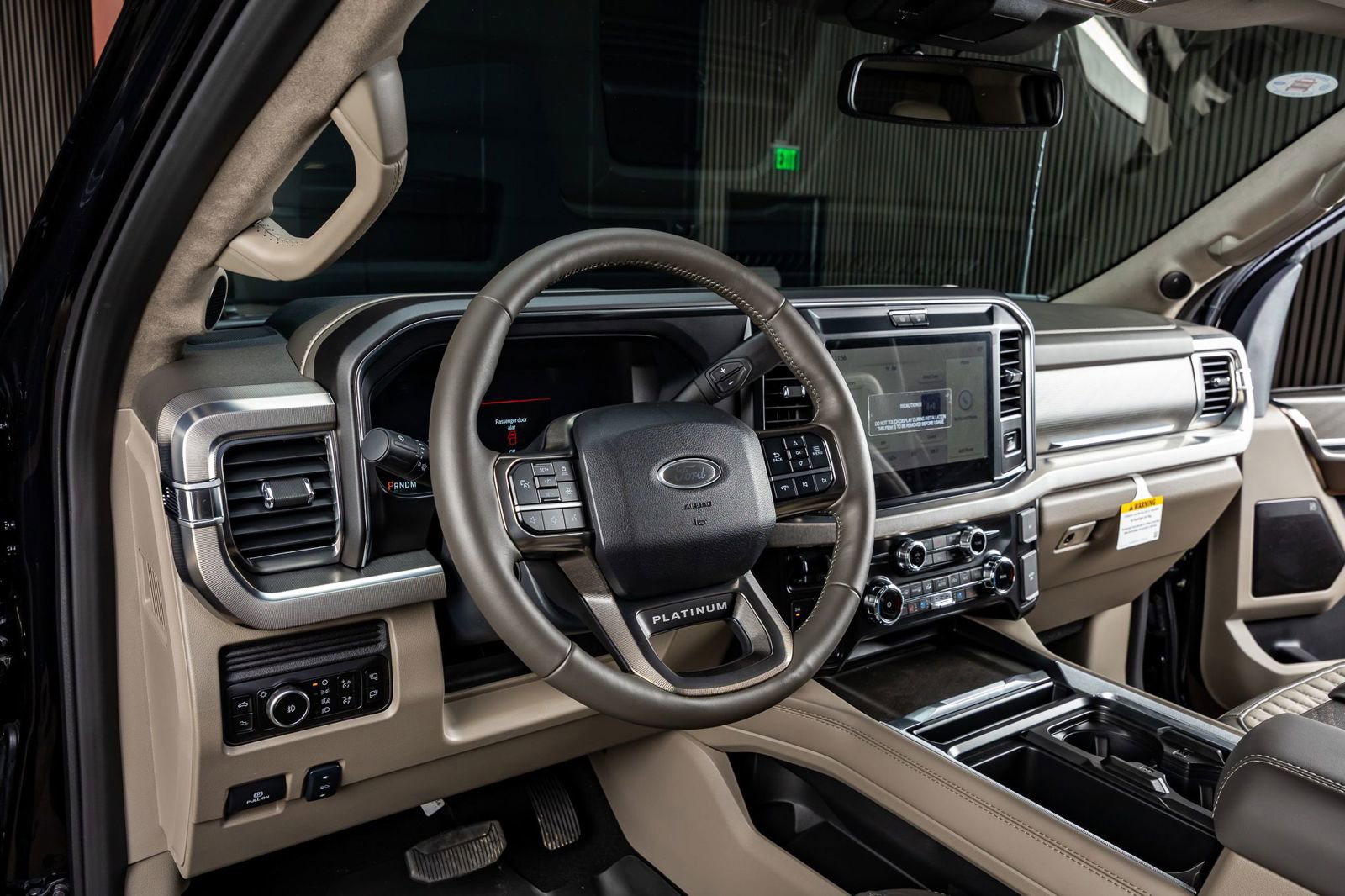 Used 2026 Ford F350 Platinum w/ Platinum Plus Package image 18