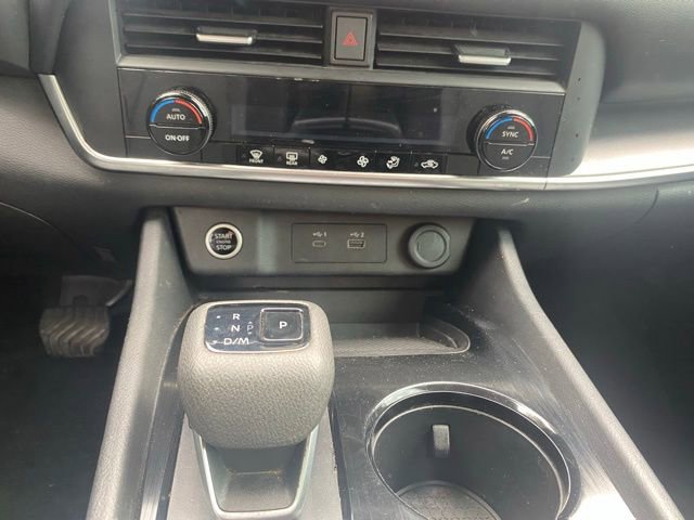 Used 2023 Nissan Rogue SV image 22