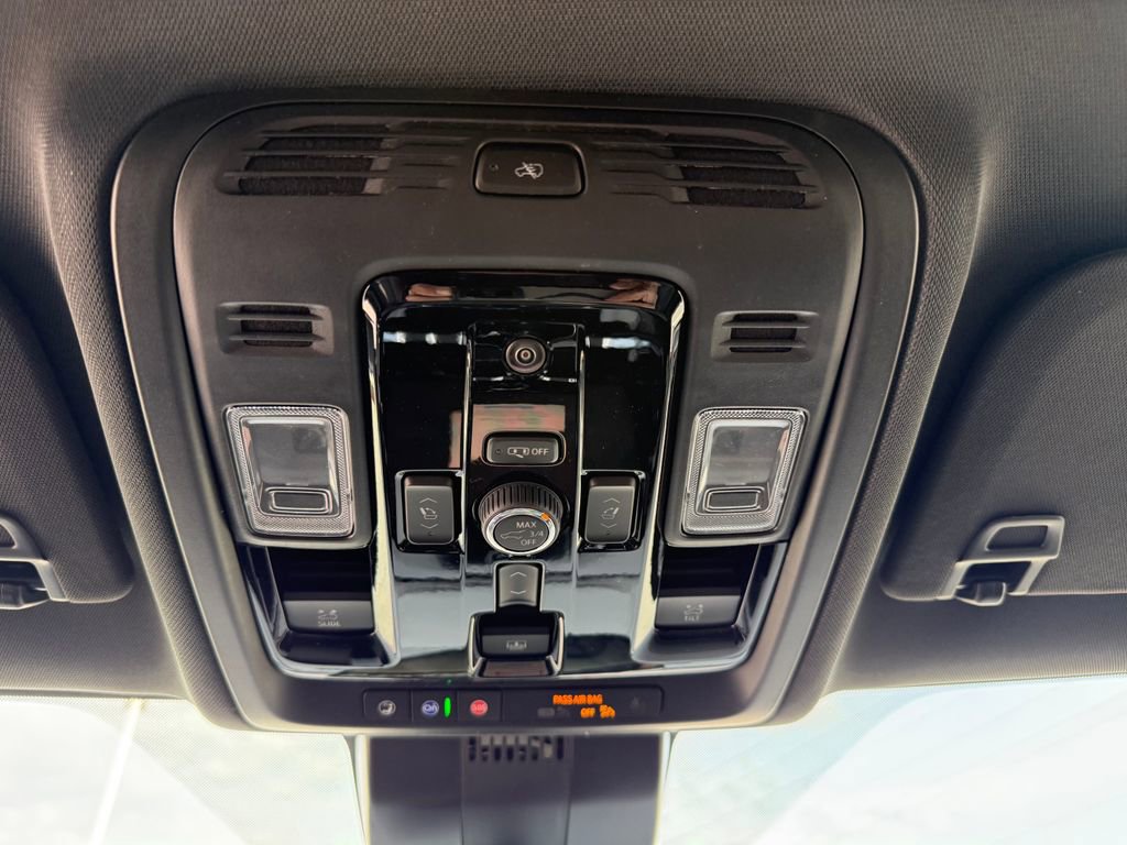 New 2026 GMC Yukon AT4 w/ AT4 Premium Plus Package image 17