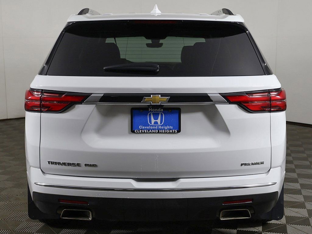 Used 2023 Chevrolet Traverse Premier AWD/4WD image 18