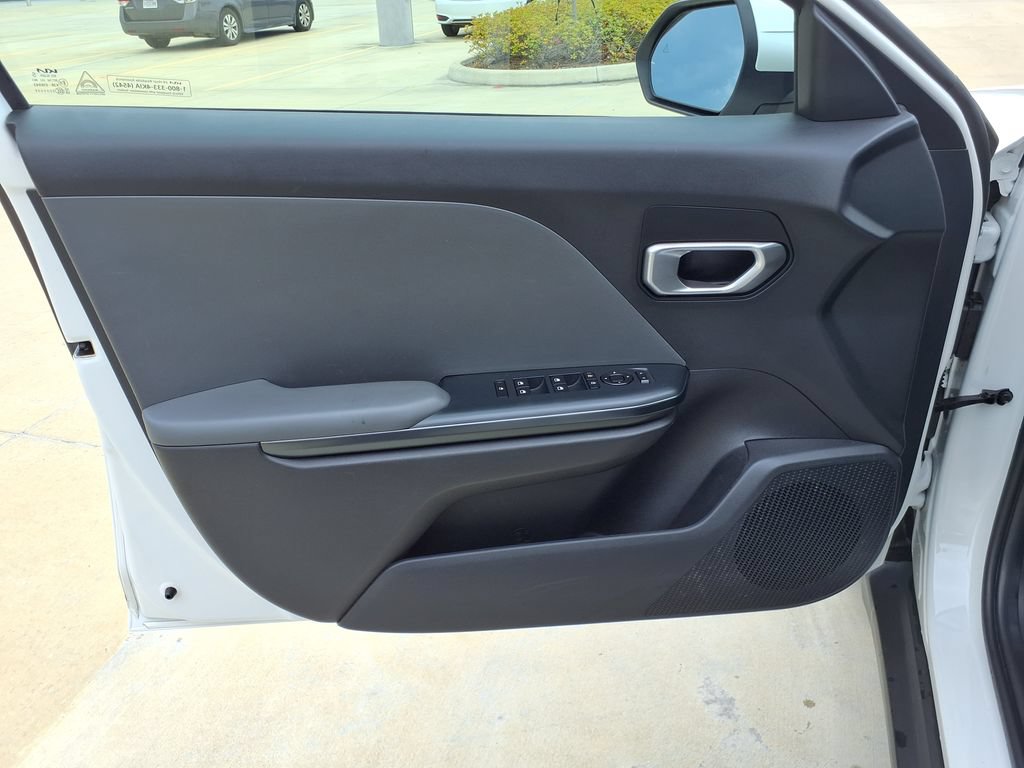 Used 2025 Kia K4 FWD image 13