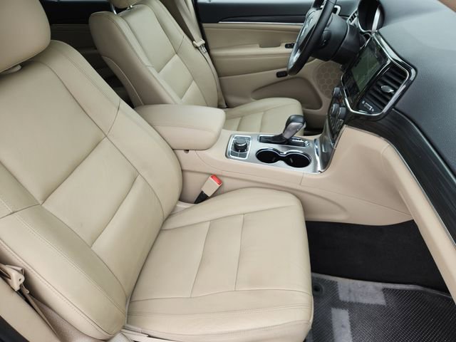 Used 2021 Jeep Grand Cherokee Limited AWD/4WD image 12