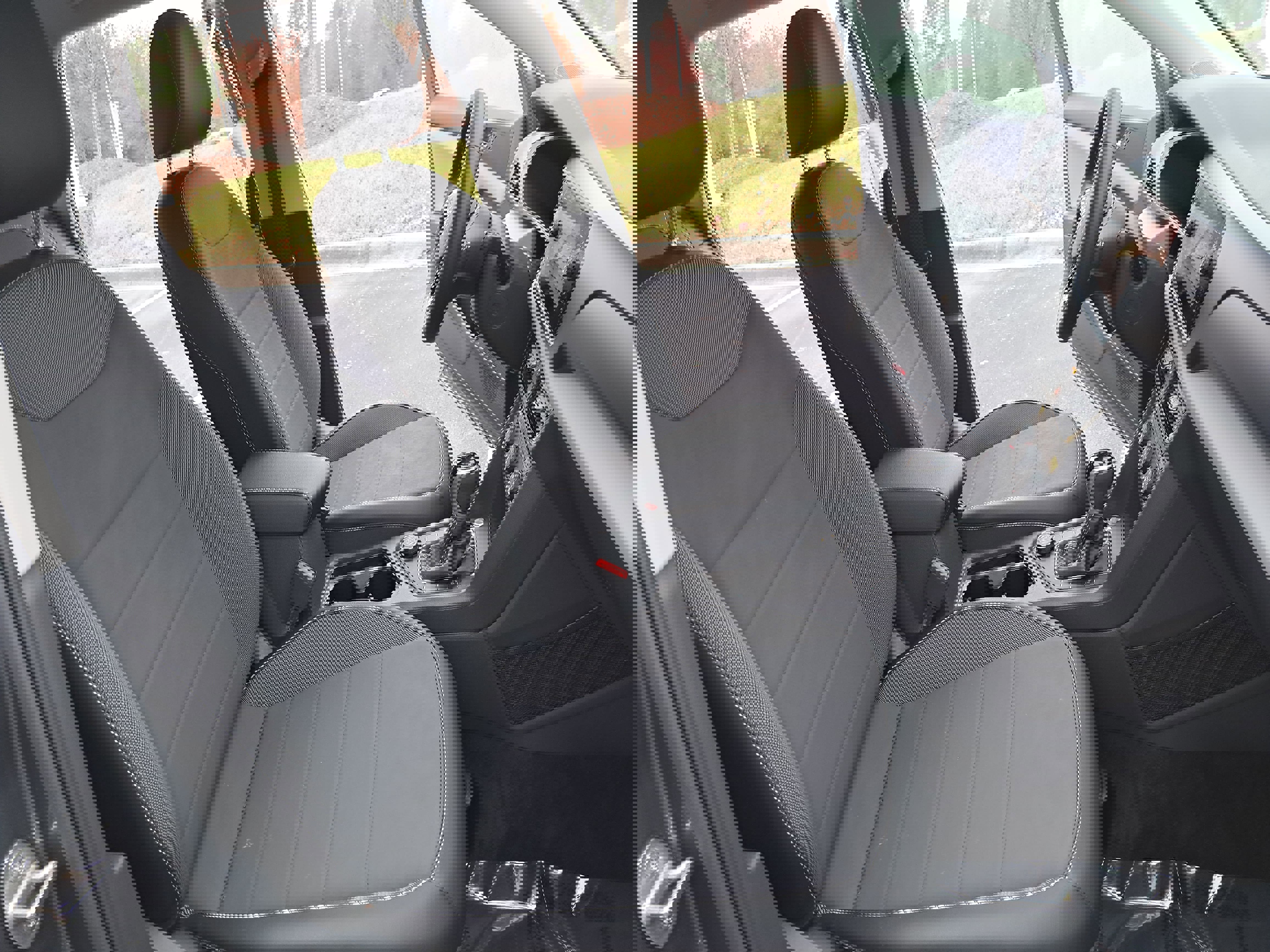 Certified 2022 Volkswagen Taos SE image 10