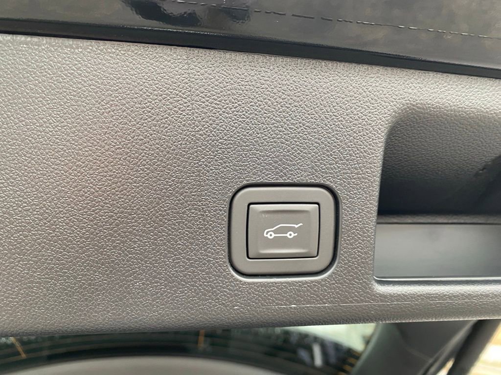 New 2025 Chevrolet Equinox EV RS image 28