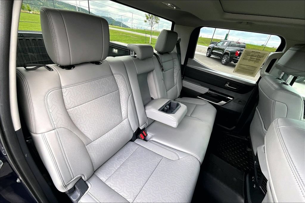 Used 2023 Toyota Tundra Limited AWD/4WD image 28