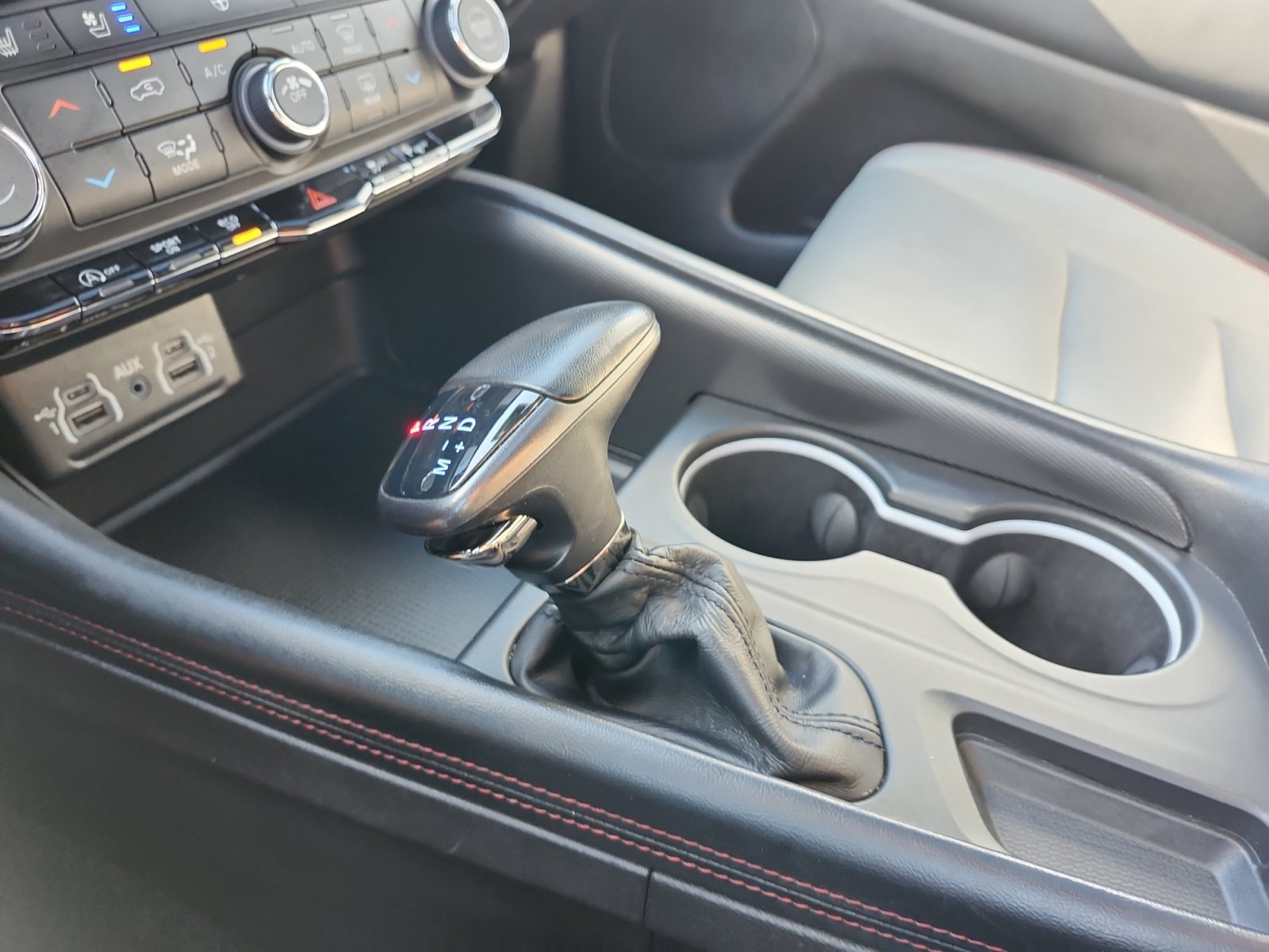 Used 2023 Dodge Durango GT AWD/4WD image 25