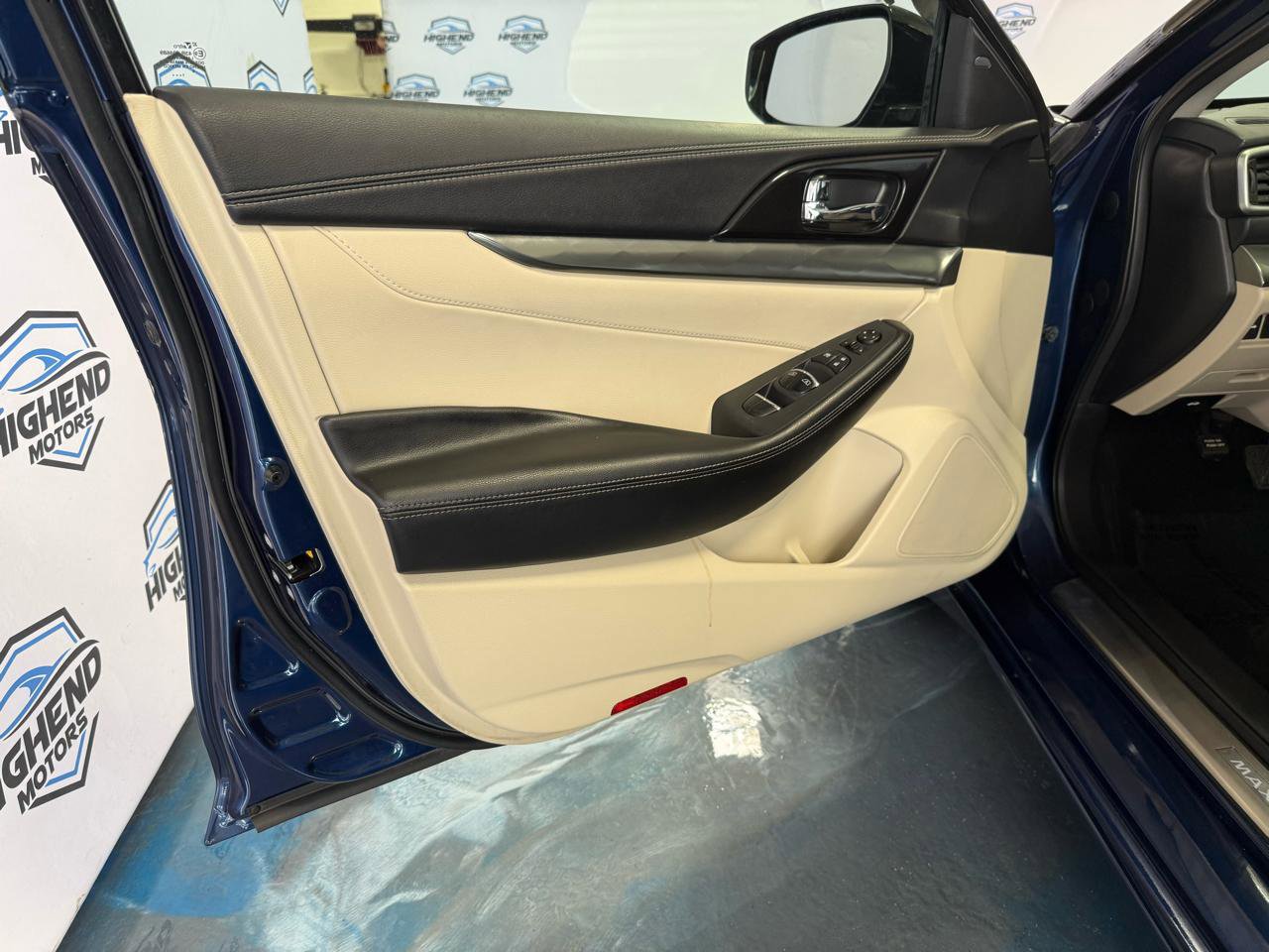 Used 2019 Nissan Maxima 3.5 SV w/ Illumination Package FWD image 12