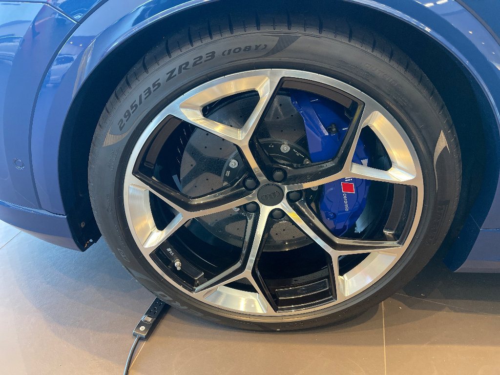 New 2026 Audi RS Q8 performance image 9