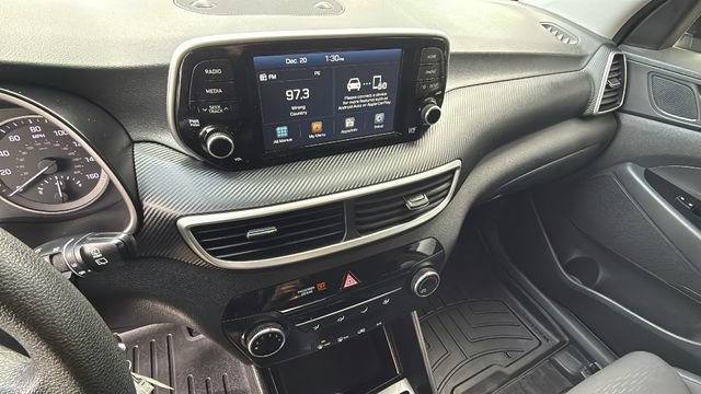 Used 2019 Hyundai Tucson SE image 15