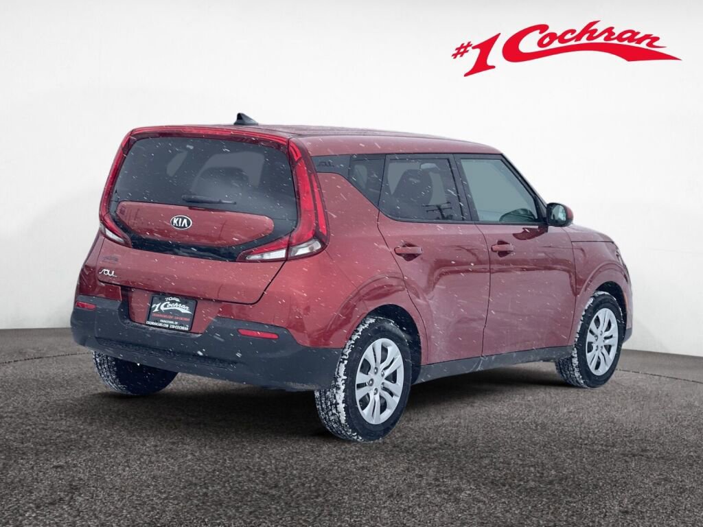 Used 2021 Kia Soul LX image 17