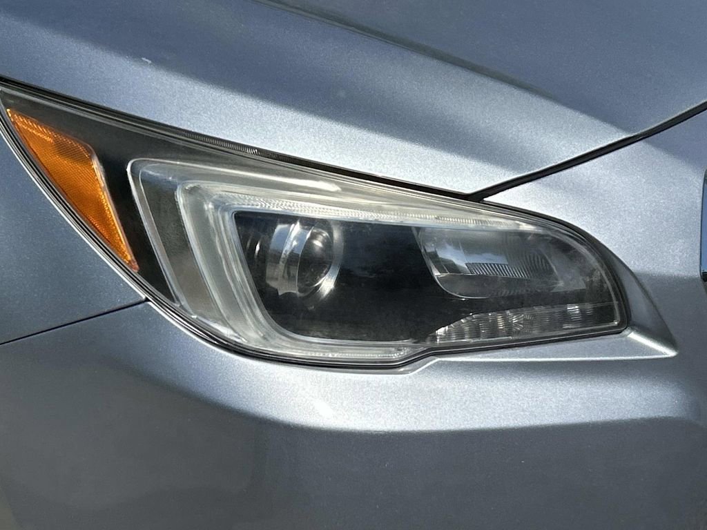 Used 2017 Subaru Legacy 2.5i Limited AWD/4WD image 10