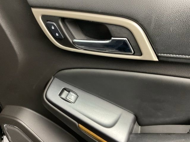 Certified 2015 GMC Yukon Denali w/ Open Road Package image 24