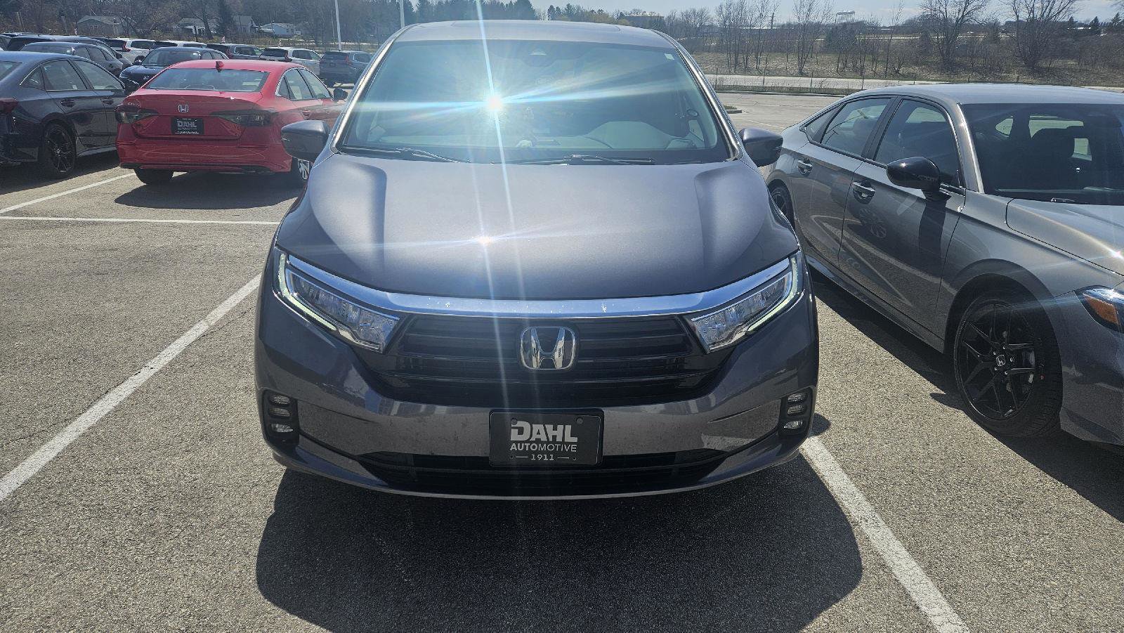 Used 2024 Honda Odyssey EX-L image 2