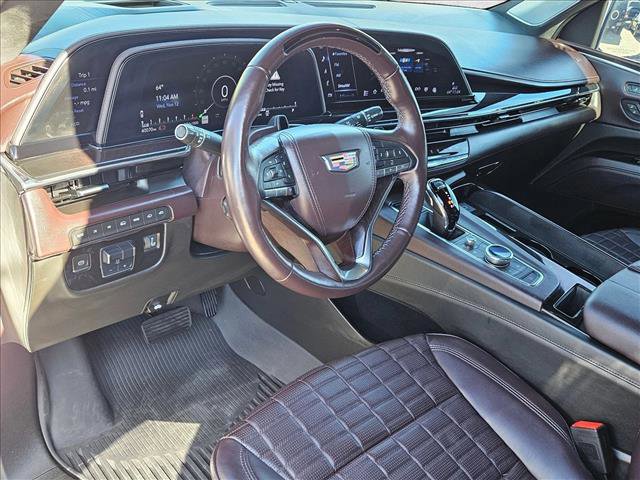 Used 2023 Cadillac Escalade ESV Sport Platinum w/ LPO, ONYX Package image 10