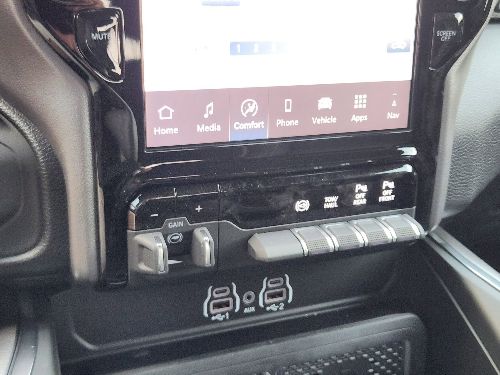 New 2026 RAM 2500 Laramie w/ Night Edition image 20