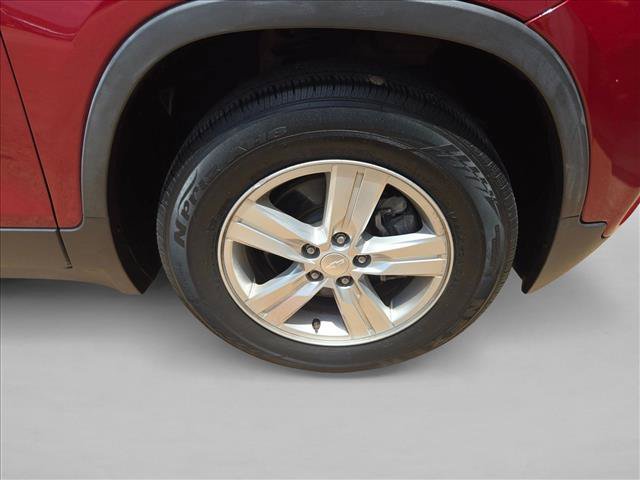 Used 2019 Chevrolet Trax LT w/ LPO, Cargo Package FWD image 22