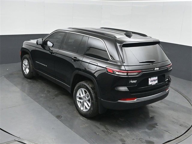 New 2025 Jeep Grand Cherokee Laredo X w/ Luxury Tech Group I image 33