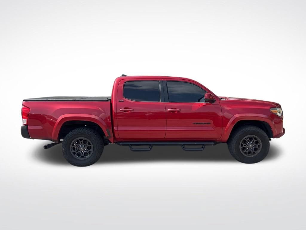 Used 2017 Toyota Tacoma SR5 w/ Tow Package RWD image 4