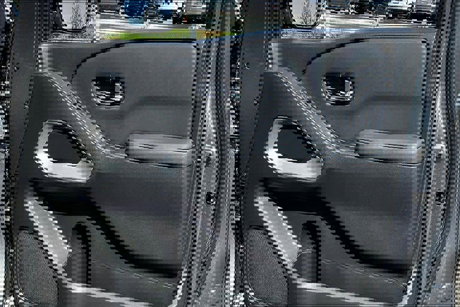 Used 2023 Nissan Frontier SV w/ Technology Package image 22