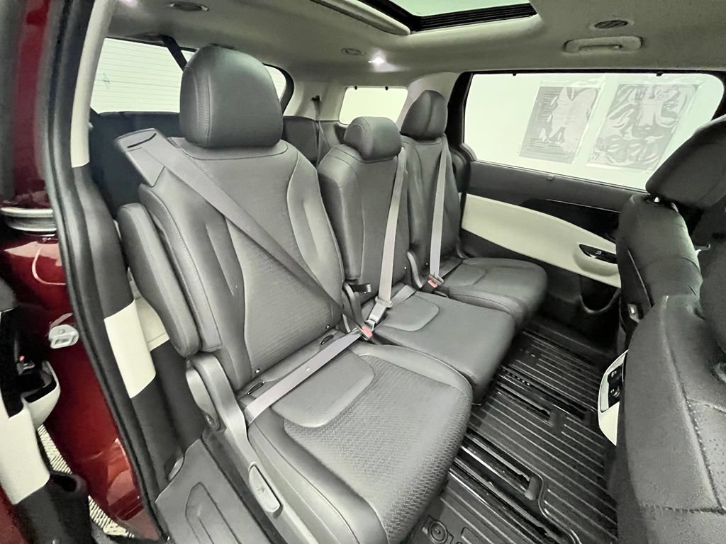 Used 2024 Kia Carnival SX Prestige FWD image 38