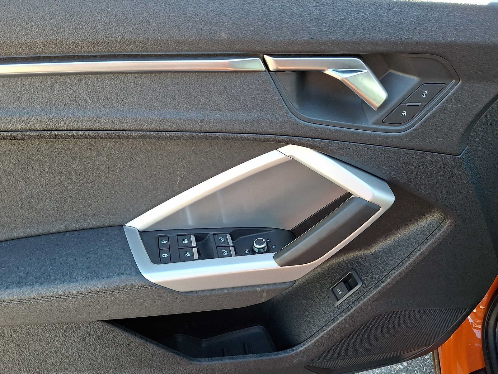 Used 2025 Audi Q3 2.0T Premium AWD/4WD image 13