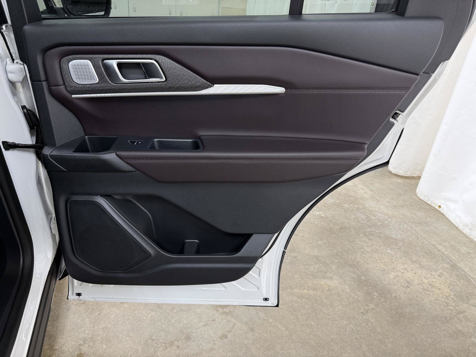 New 2026 Ford Explorer Platinum AWD/4WD image 33