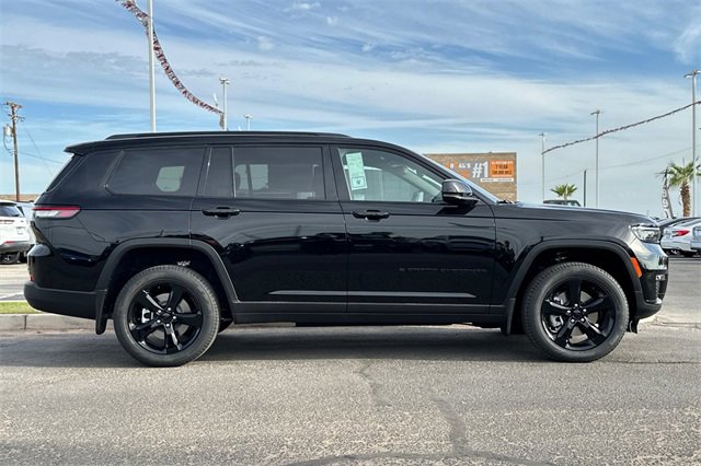 New 2025 Jeep Grand Cherokee L Limited image 2