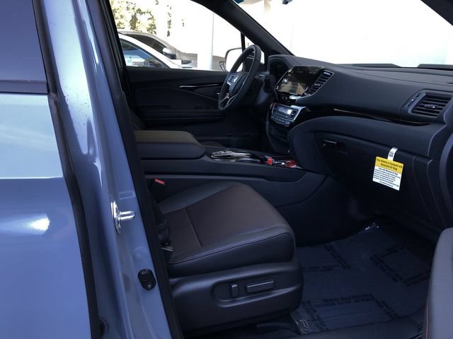 New 2026 Honda Ridgeline Black Edition image 11