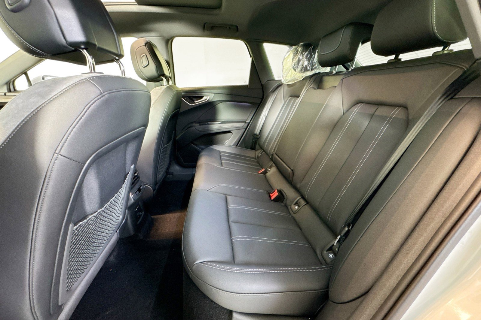 New 2026 Audi Q4 e-tron Premium image 21