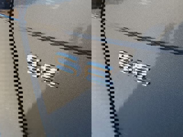 Used 2022 Volkswagen Tiguan SE R-Line image 6