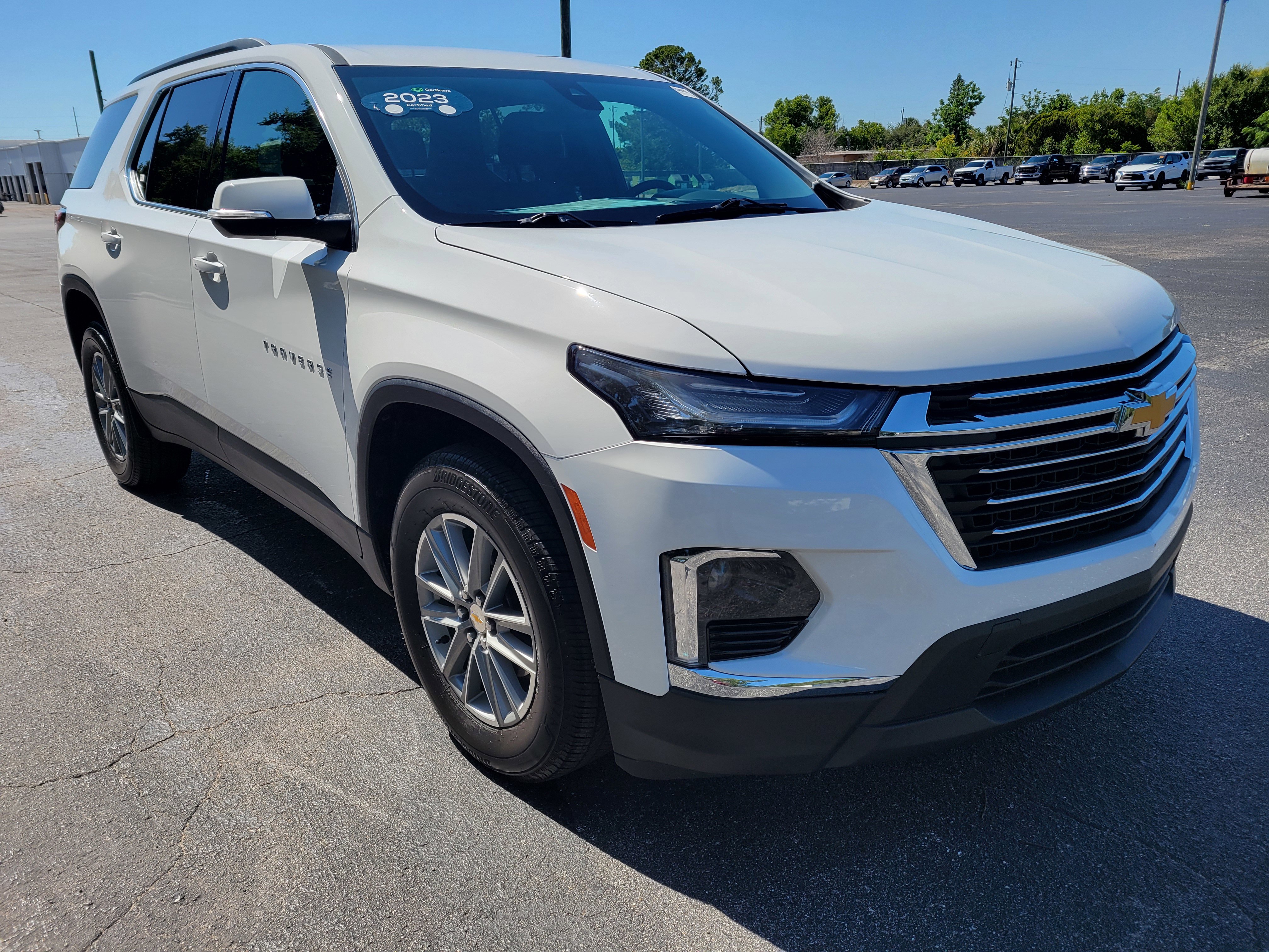 Used 2023 Chevrolet Traverse LT FWD image 5