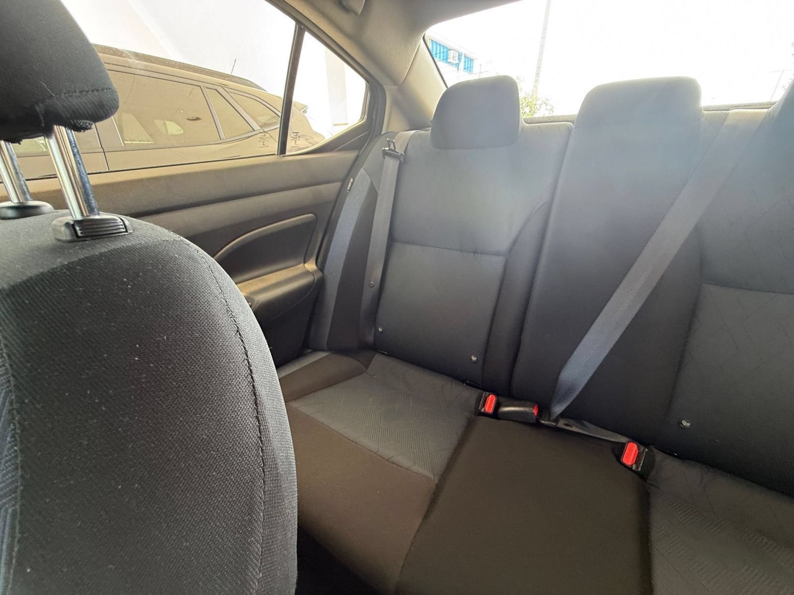 Used 2025 Nissan Versa SV FWD image 37