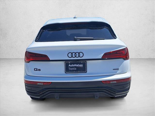 Used 2022 Audi Q5 2.0T Premium Plus w/ Premium Plus Package AWD/4WD image 6