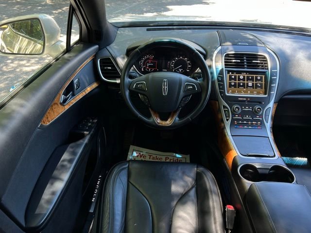 Used 2016 Lincoln MKX Reserve w/ Technology Package FWD image 29
