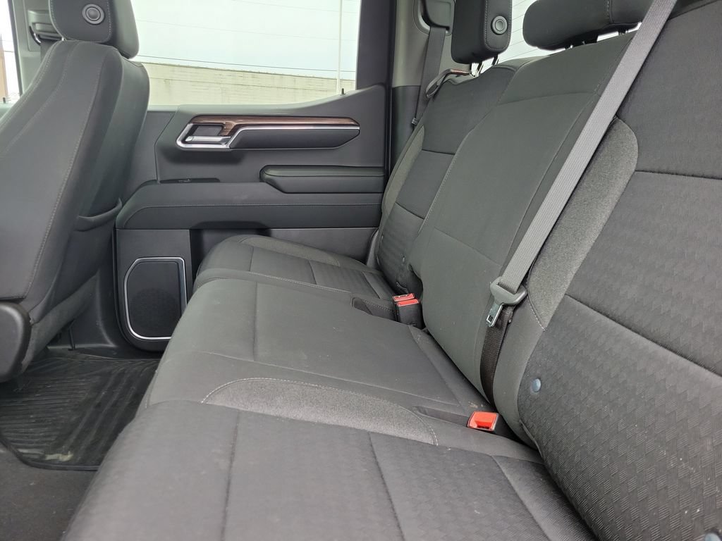 Used 2023 Chevrolet Silverado 1500 LT AWD/4WD image 12