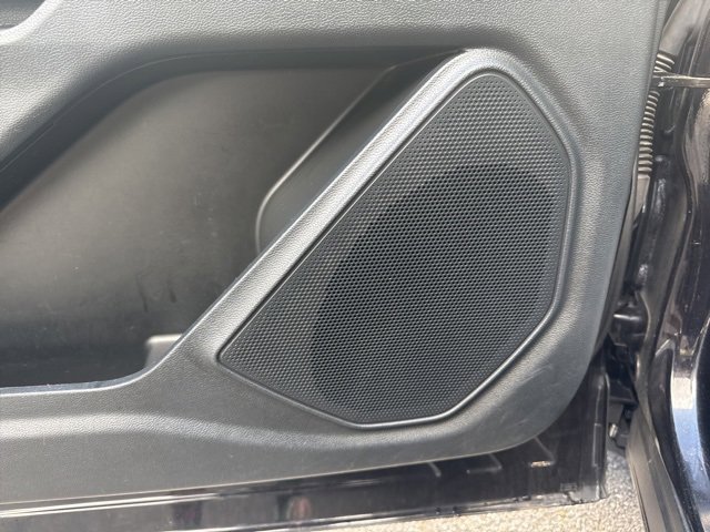 Used 2022 Ford Explorer XLT image 14