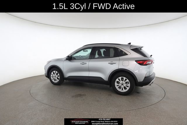 Used 2023 Ford Escape Active w/ Tech Pack #2 FWD image 9