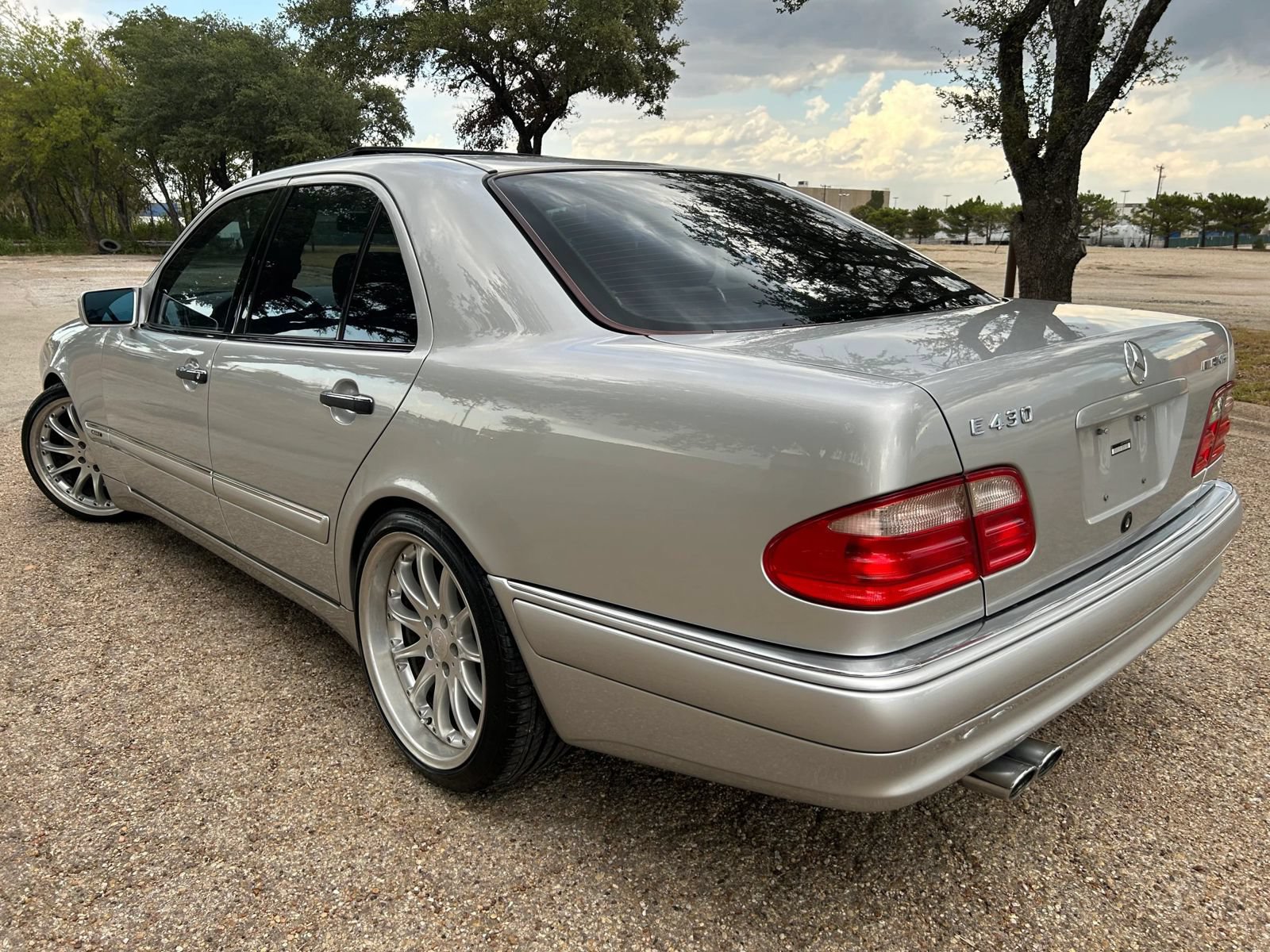 Used 1999 Mercedes-Benz E 430 Sedan image 4