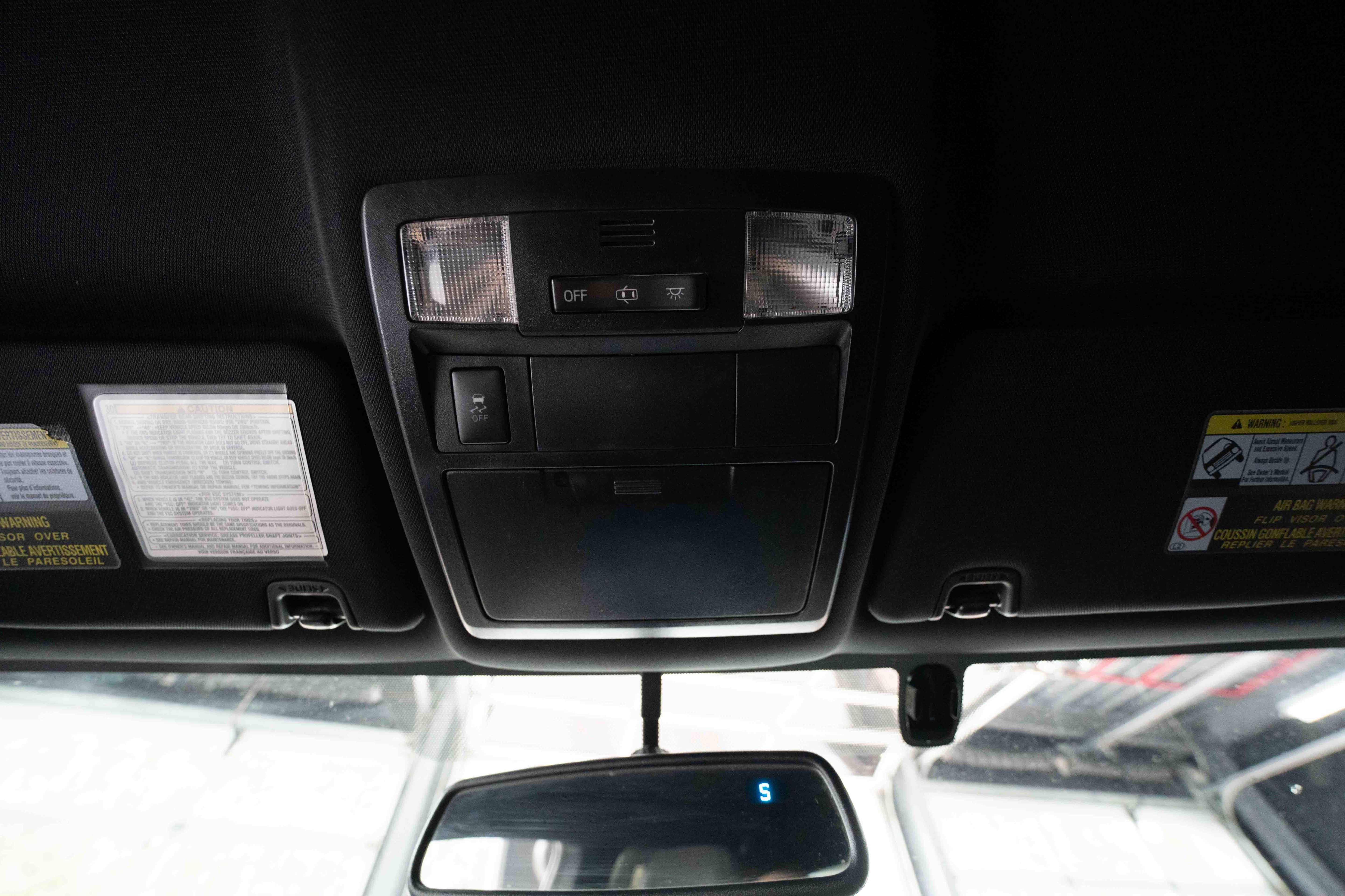 Used 2017 Toyota Tacoma TRD Sport w/ Tow Package (A/T) image 18