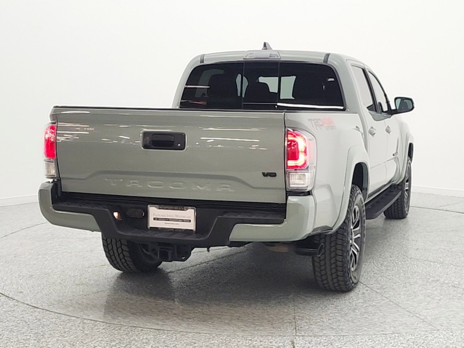 Used 2023 Toyota Tacoma TRD Sport AWD/4WD image 6