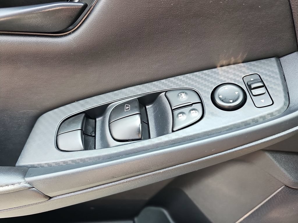 Used 2025 Nissan Sentra S FWD image 26