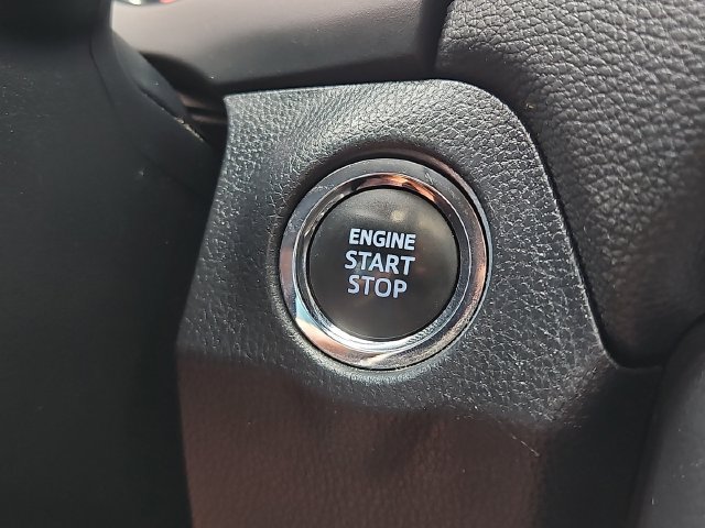 Used 2022 Toyota RAV4 XLE Premium FWD image 32